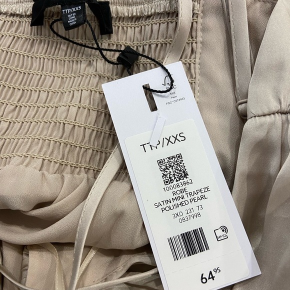 Dynamite - Satin Mini Trapeze Dress - Polished Pearl - Size XXS - Picture 5 of 7